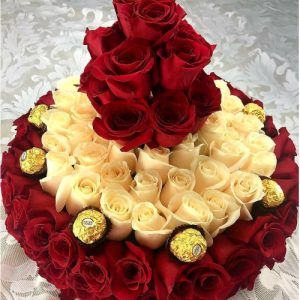 Flower Cake With More Than 100 Roses And Chocolates Love Flowers
