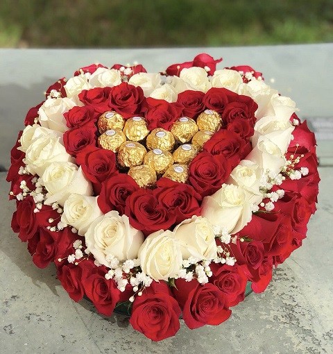 Heart Shaped 3D Flower Bouquet - Love Flowers Miami
