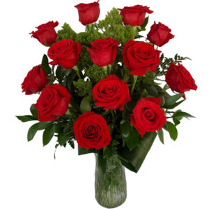 Dozen-Red-Roses-in-a-Vase