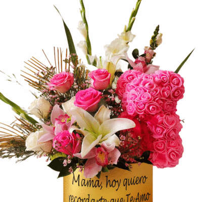 Personalized box with pink bear y natural Flowers