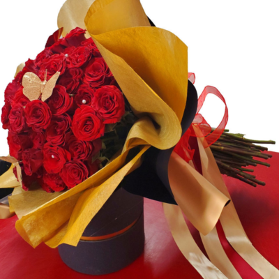 046 -  Luxurious Beautiful Bouquets of 100 Red Roses