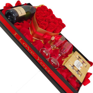 Luxury-Flower-Box-Champagne-Red-Roses-2