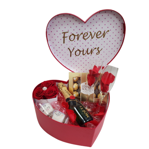 Online Box Of I Love You Roses With Mini Moet Champagne 200 Ml For  Valentines Gift Delivery in Singapore - FNP