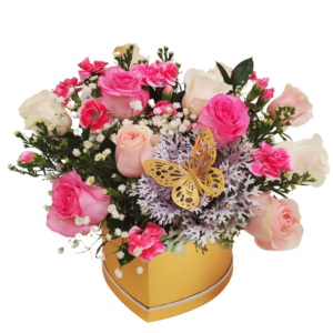 White and pink roses flowr arrangement