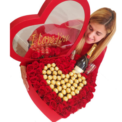 Extra-Large-Heart-Box-with-Rwd-Roses-Bobbons-FLowers-Champagne-and-Glasses