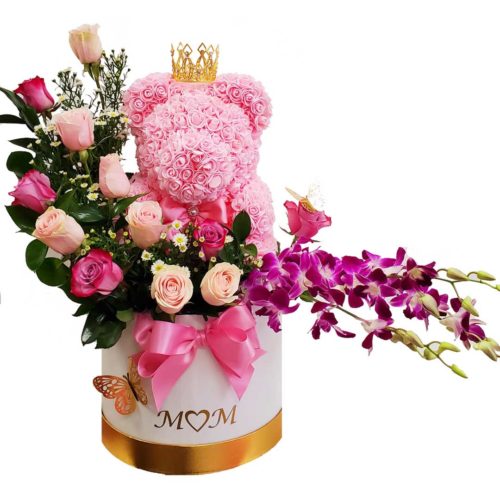 Flower-Big-Pink-Bear-decorated-with-pink-roses