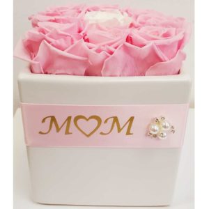 Personalized-Preserved-Pink-Roses-Cube-Box