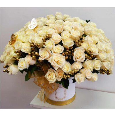 Big-Bouquet-of-White-Roses