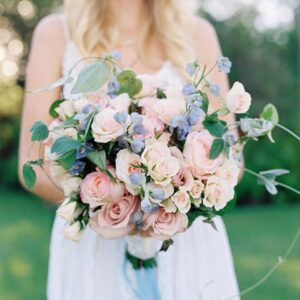 Bridal-Wedding-Bouquet-of-Pink-and-Ivory-Roses