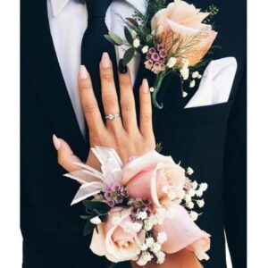 Pink-Roses-Boutonniers-and-Corsages