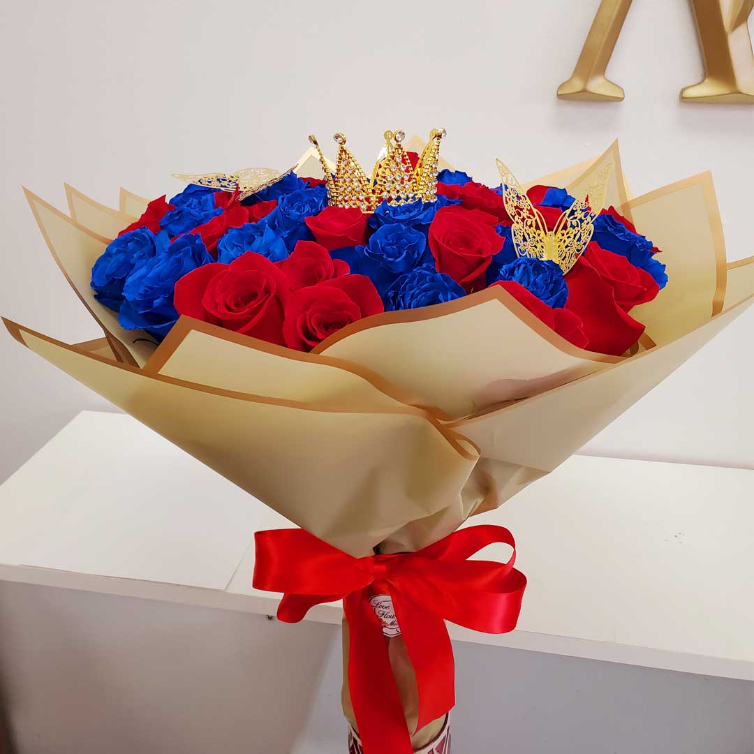 B003 - Luxurious 50 Blue & Red Roses Bouquet - Ramo Buchon de 50
