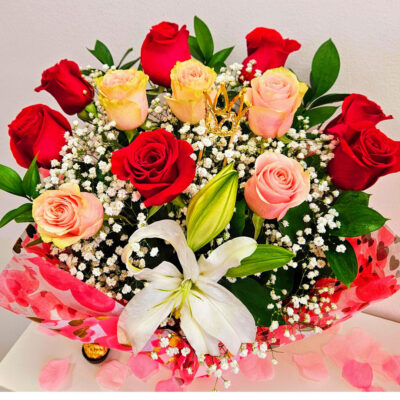 Mini-Rose-Bouquet-Red-and-Pink-Roses